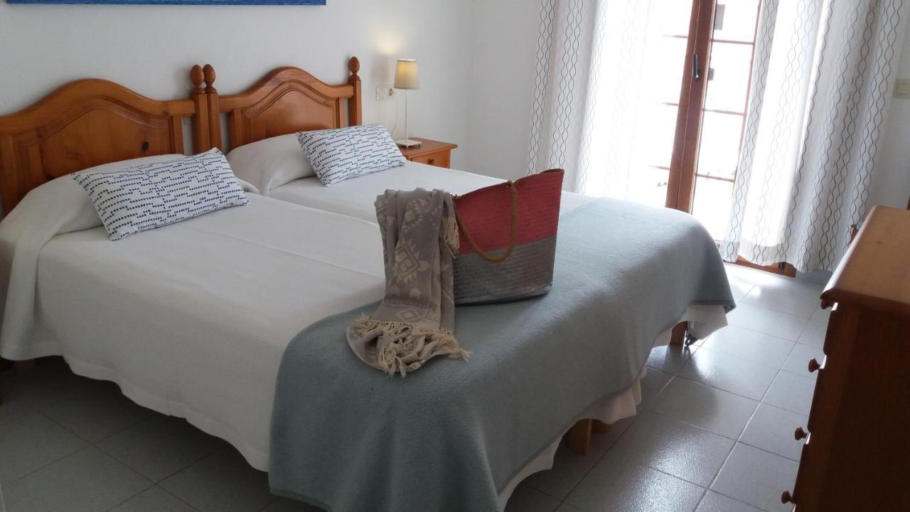 Apartamentos Villa Primera Cala Figuera  Exterior photo